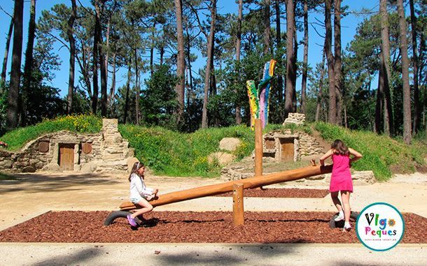 Columpios de la Aldea Grobit
