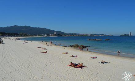 Vitrasa activa el servicio de autobuses a las playas este lunes