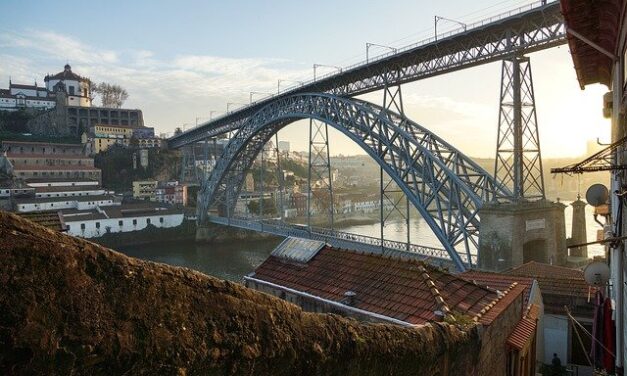 Galicia retira a Portugal y Francia del registro obligatorio de viajeros