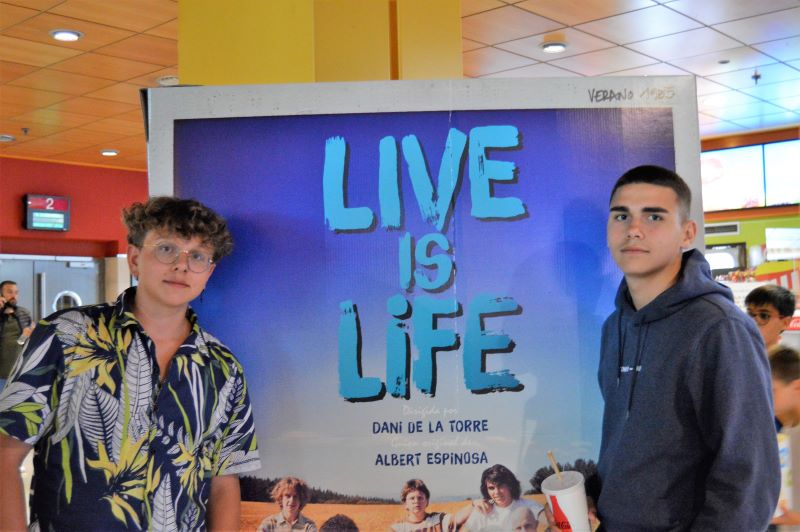 Proyección de LIVE IS LIFE con Javier Casellas en Gondomar