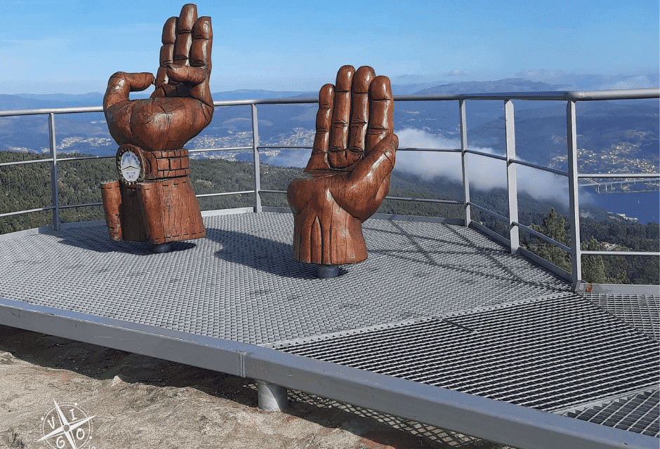 Mirador de las manos giratorias en el Monte Faro