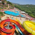 Parque Acuático de Amarante: toboganes, piscinas y diversión en plena naturaleza