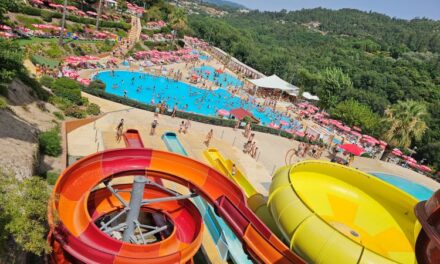 Parque Acuático de Amarante: toboganes, piscinas y diversión en plena naturaleza