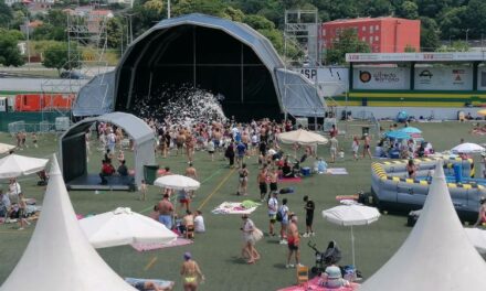 Fiesta de la espuma, hinchables y música: así será el Festival Familiar Splash