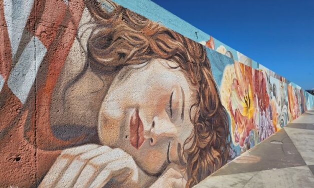 El mural más grande de España está en Baiona: así es la obra de Lula Goce