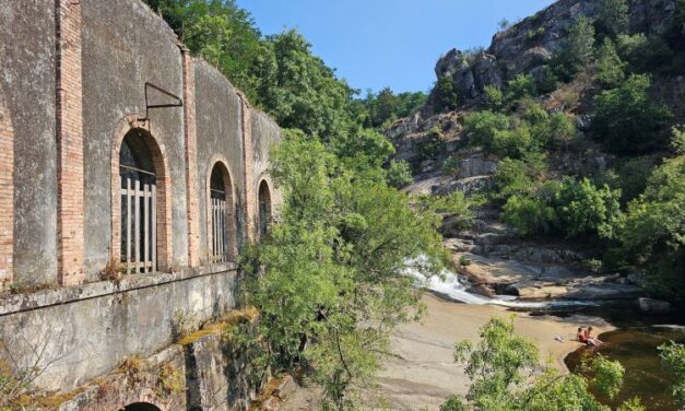 Fervenza de Segade: el rincón natural de Caldas de Reis que sorprende… y resbala mucho