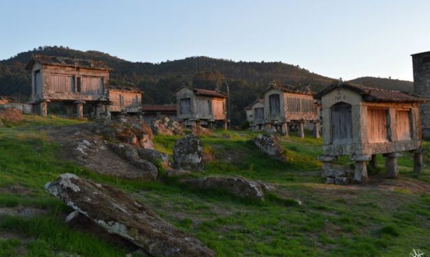 Los espigueiros de Lindoso: más de 60 hórreos junto a un castillo medieval